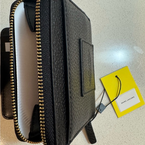Marc Jacobs THE WALLET-Black Leather Textured Wallet, 100% Authentic, NWT - Picture 6 of 13